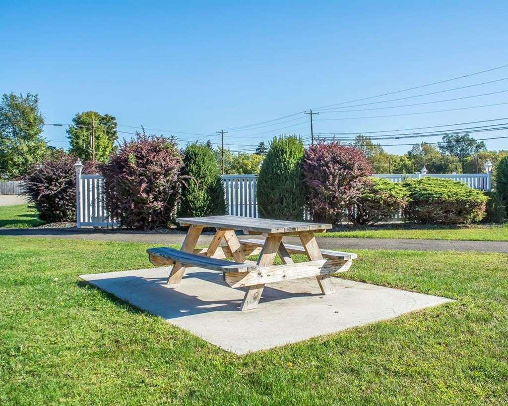 Rodeway Inn Marshall Manor Horseheads Amenities photo