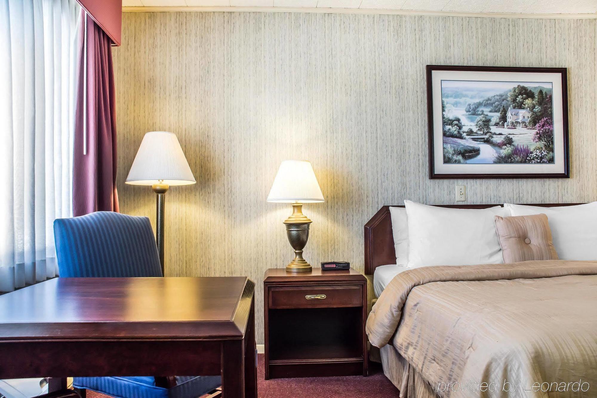 Rodeway Inn Marshall Manor Horseheads Exterior photo